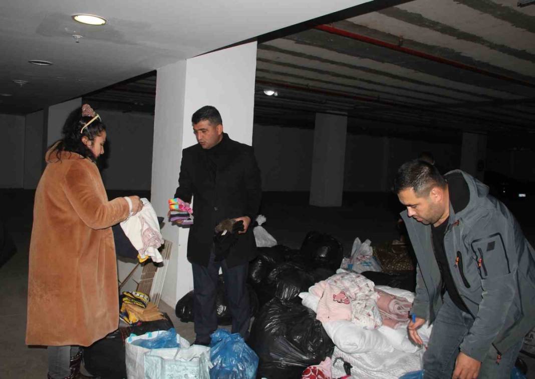 Deprem bölgesine yardım kampanyası başladı! İşte bölgede en çok ihtiyaç duyulan malzemeler ve yardım yapılacak adresler 6